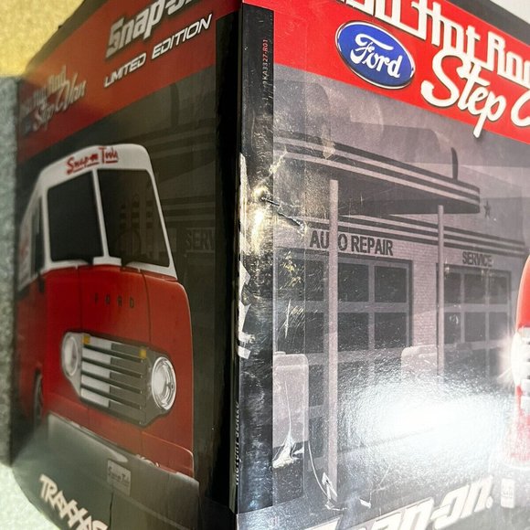 Sealed Traxxas 1950 Hot Rod Ford Snap-On Tools 1:10 Scale 4WD RC Van 24” Box MIB - Picture 6 of 7